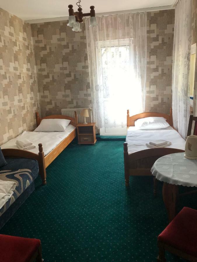Zajazd Dajana Ustka Exterior foto