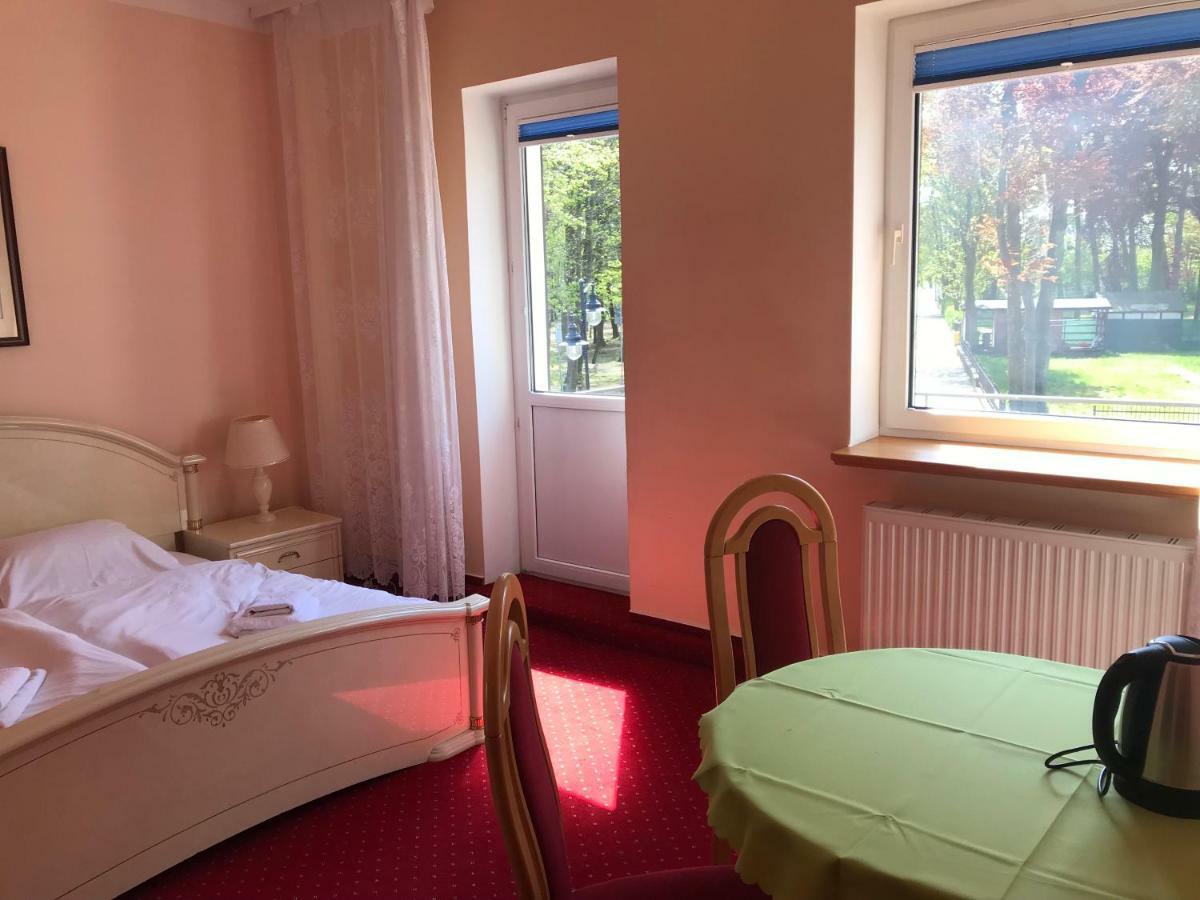 Zajazd Dajana Ustka Exterior foto