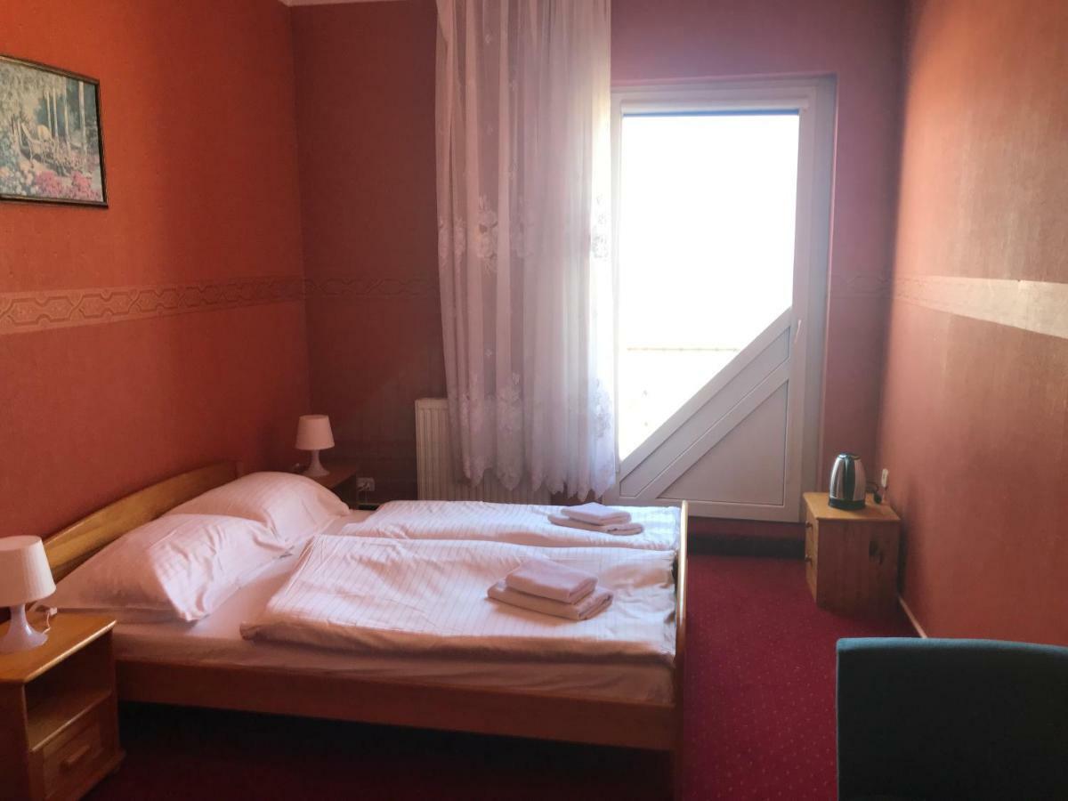 Zajazd Dajana Ustka Exterior foto